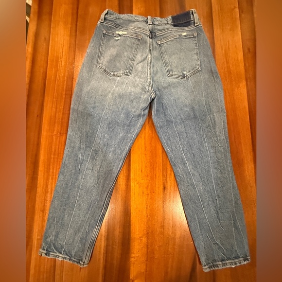 Abercrombie & Fitch High Rise Mom Curve Love Jeans 30 Short - Picture 7 of 7